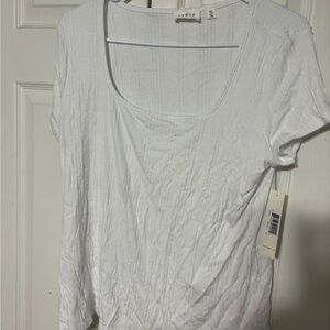 Cyrus Classic White Short Sleeve Top